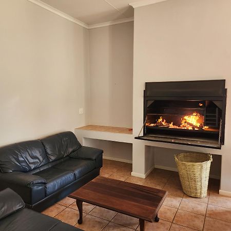 Karoo Leeu Self Catering Villa Oudtshoorn Eksteriør bilde