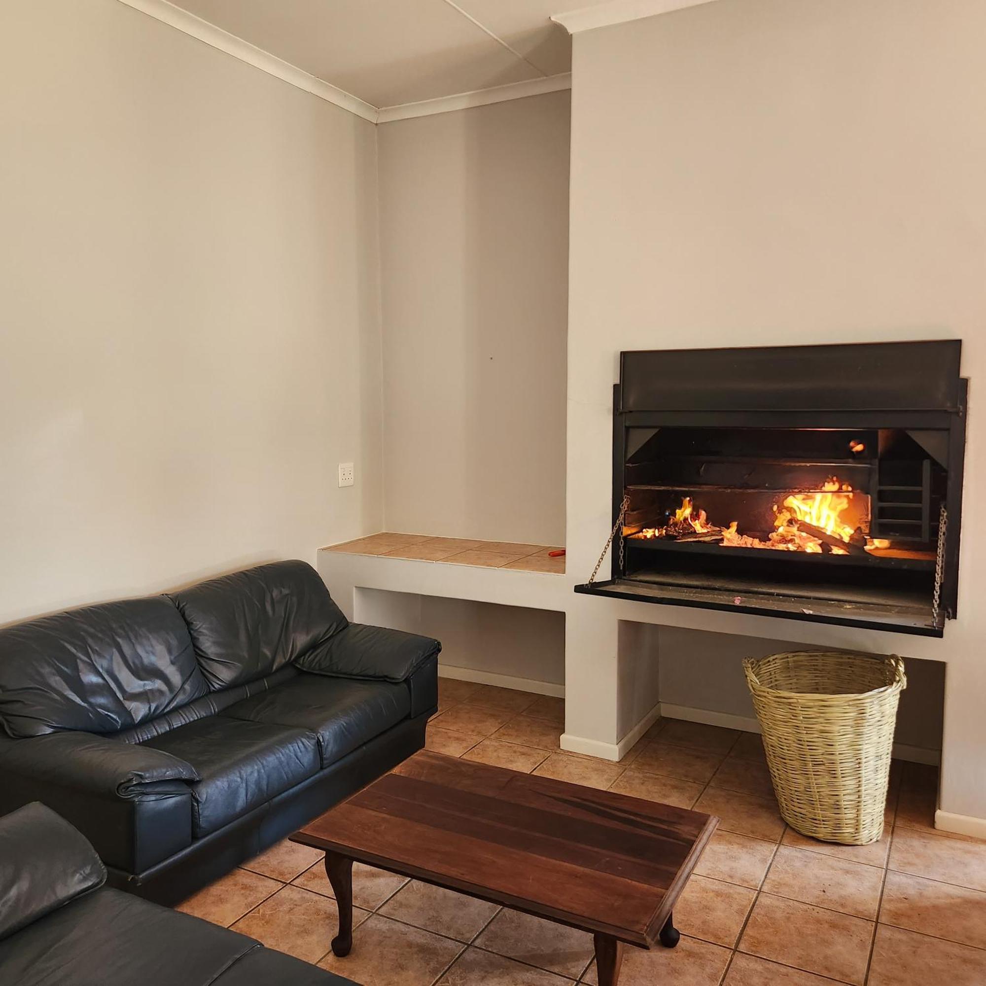 Karoo Leeu Self Catering Villa Oudtshoorn Eksteriør bilde